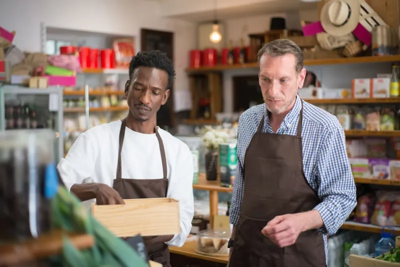 The Human Edge: Why Your Independent Wine Retailer Outsmarts Any Recommendation Engine